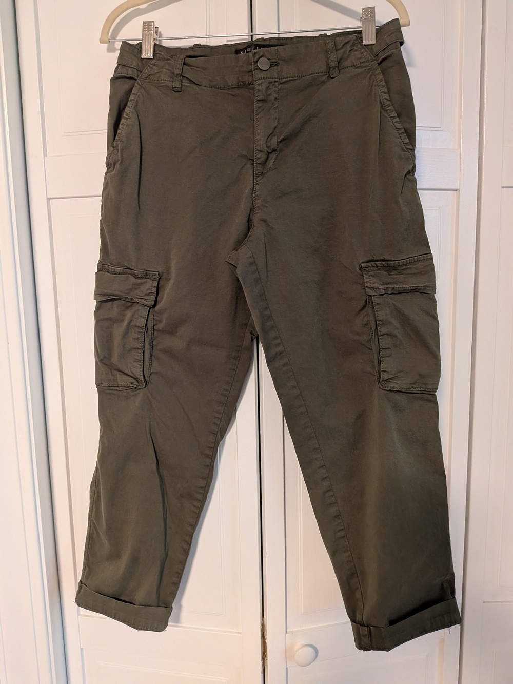 Sanctuary Olive Cropped Cargo Pants